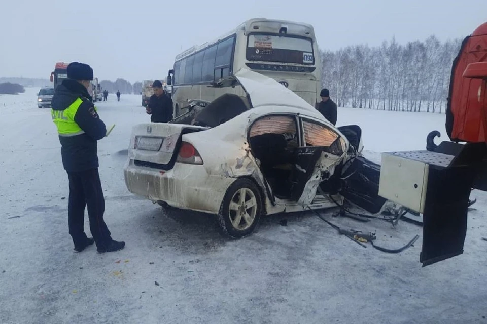 Sugulased kahtlustavad, et kolme hukkunuga avariid üritatakse kinni mätsida