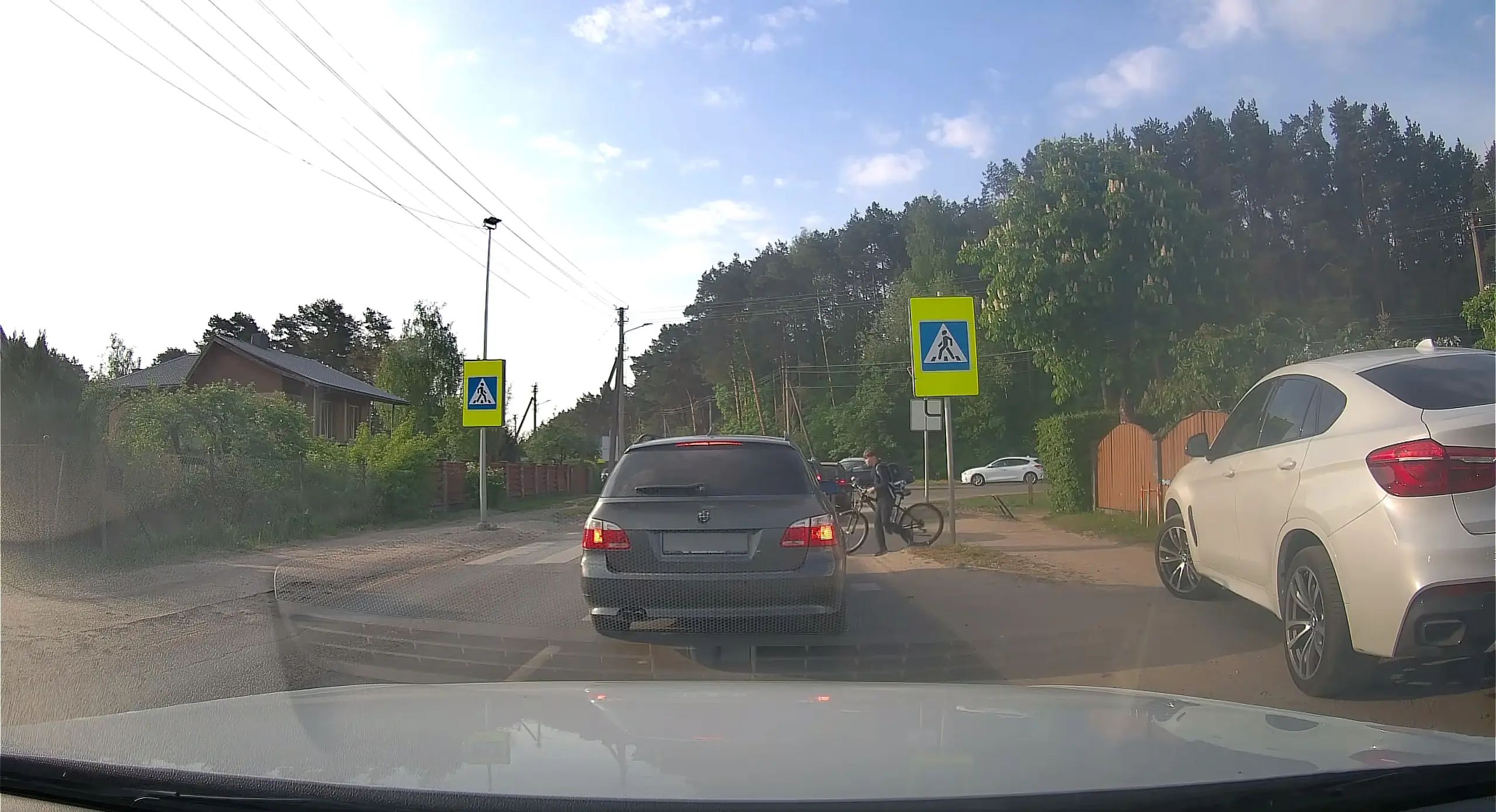 Laps teeb kõik õigesti aga siis tuleb buss