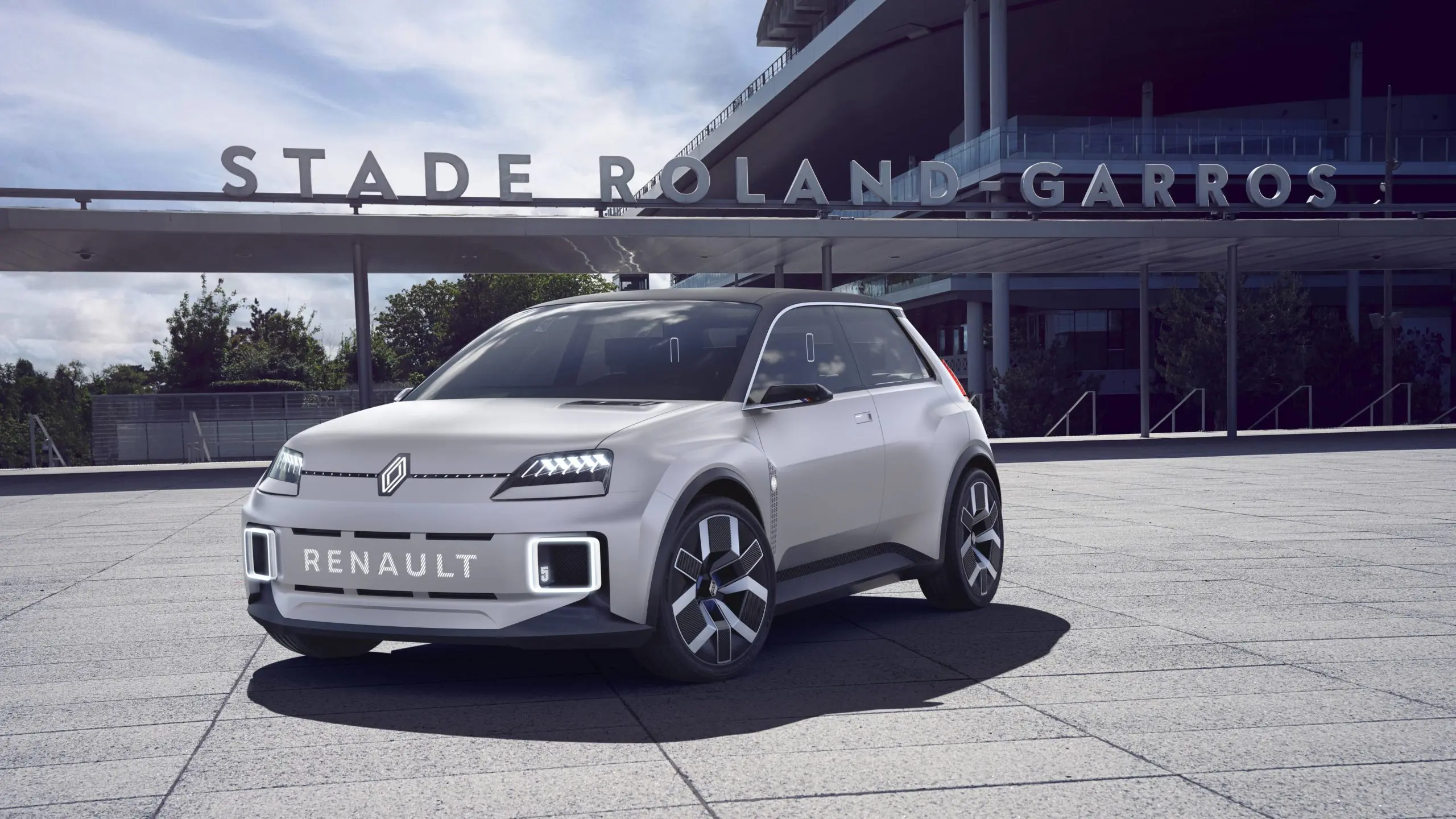 Renault esitleb tenniseturniiril uusi ideeautosid