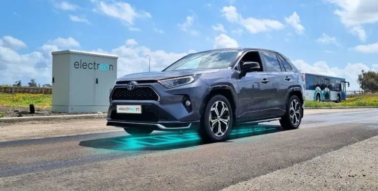 Hübriidne Toyota RAV4 sõitis ligi 2000 kilomeetrit vaid elektri toel