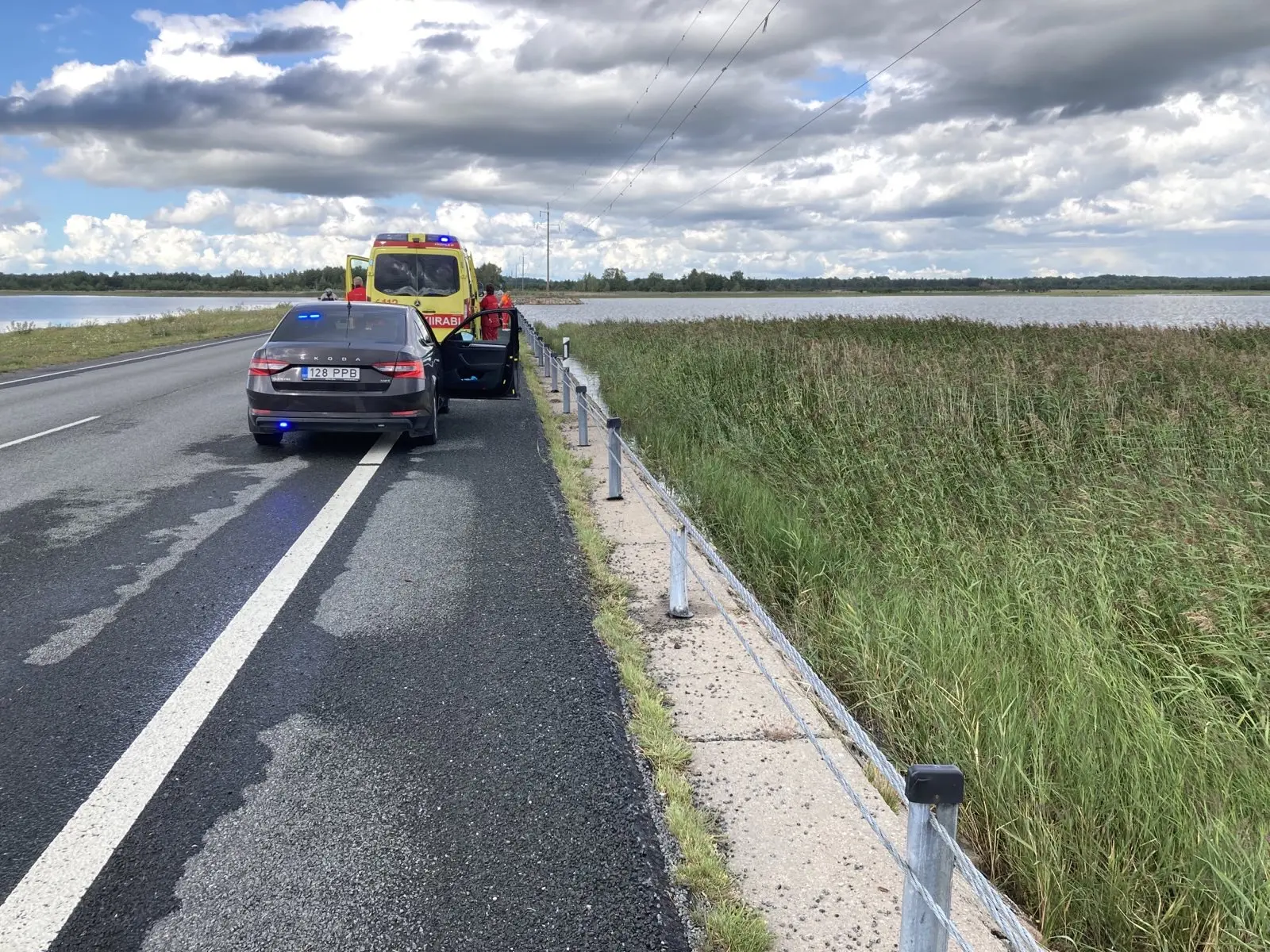 Muhu ja Saaremaa vahel toimus ränkraske liiklusõnnetus