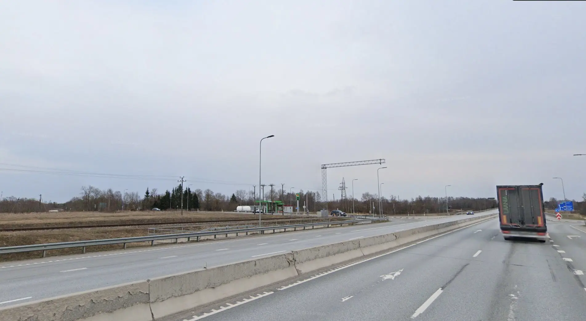 Tallinna ringteel hakatakse betoonpiirdeid vahetama