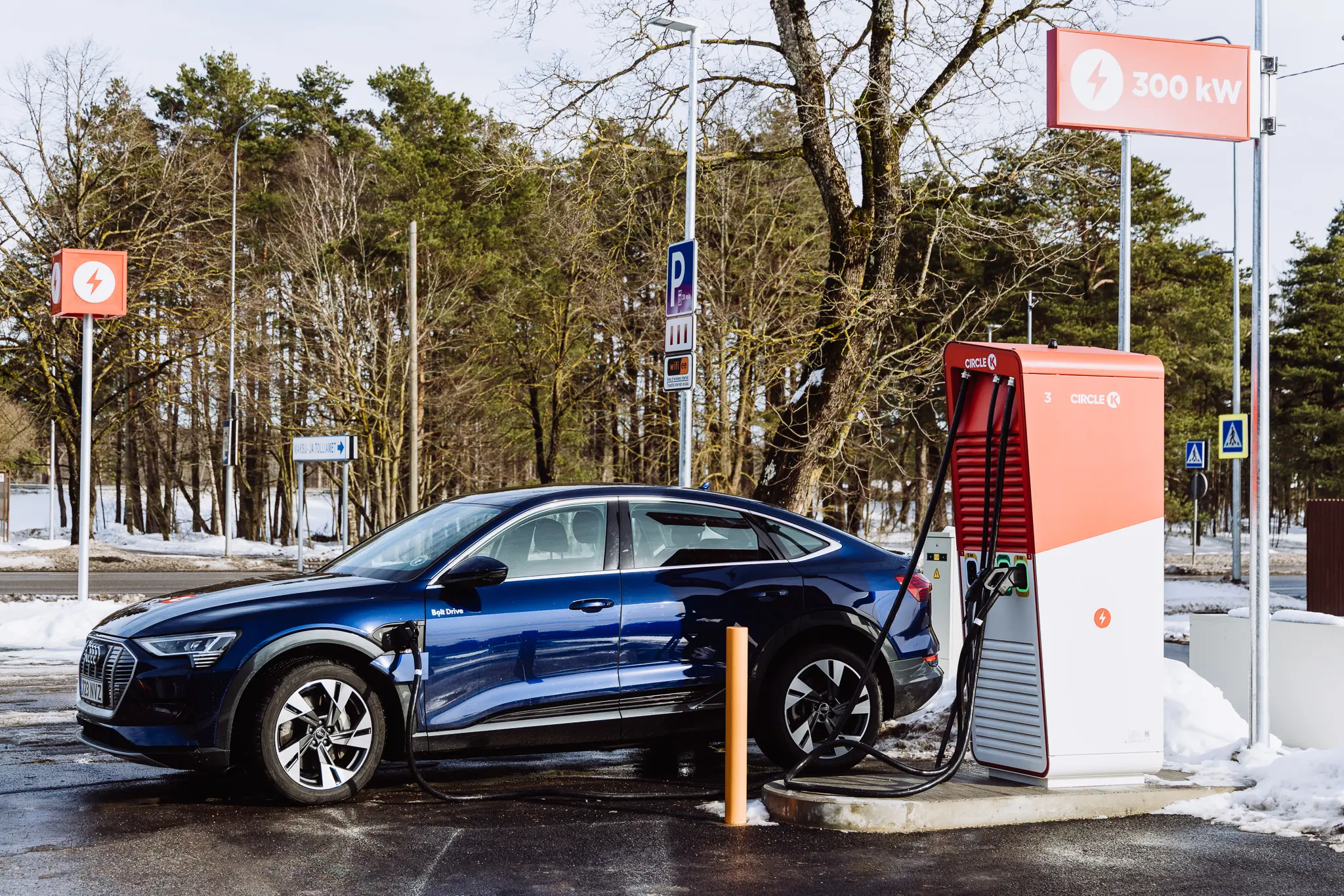 Circle K avas plug and charge laadimislahenduse