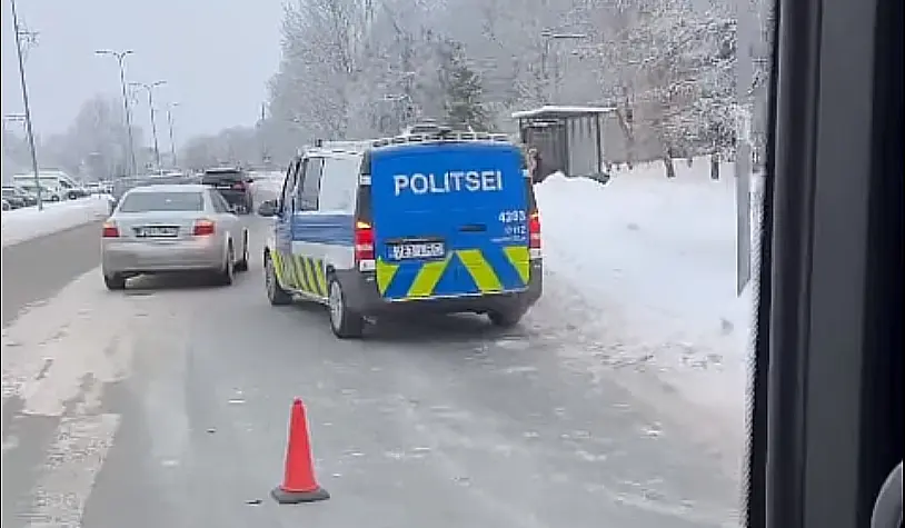 Roolijoodik sõitis jalakäija surnuks