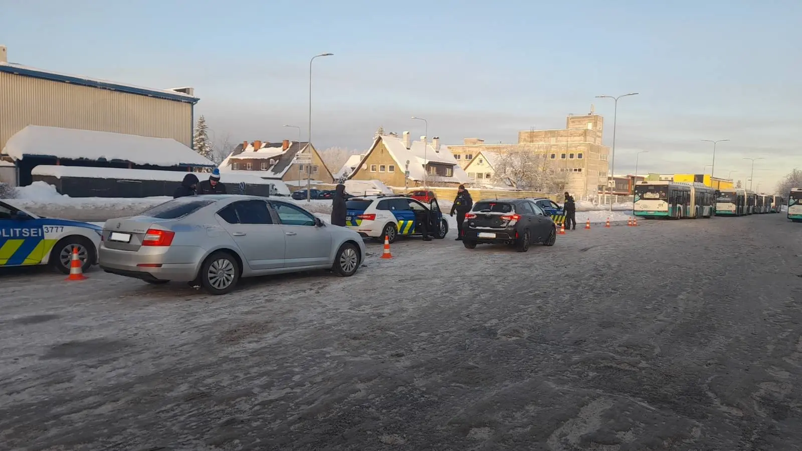 Politsei kontrollis autode rehve