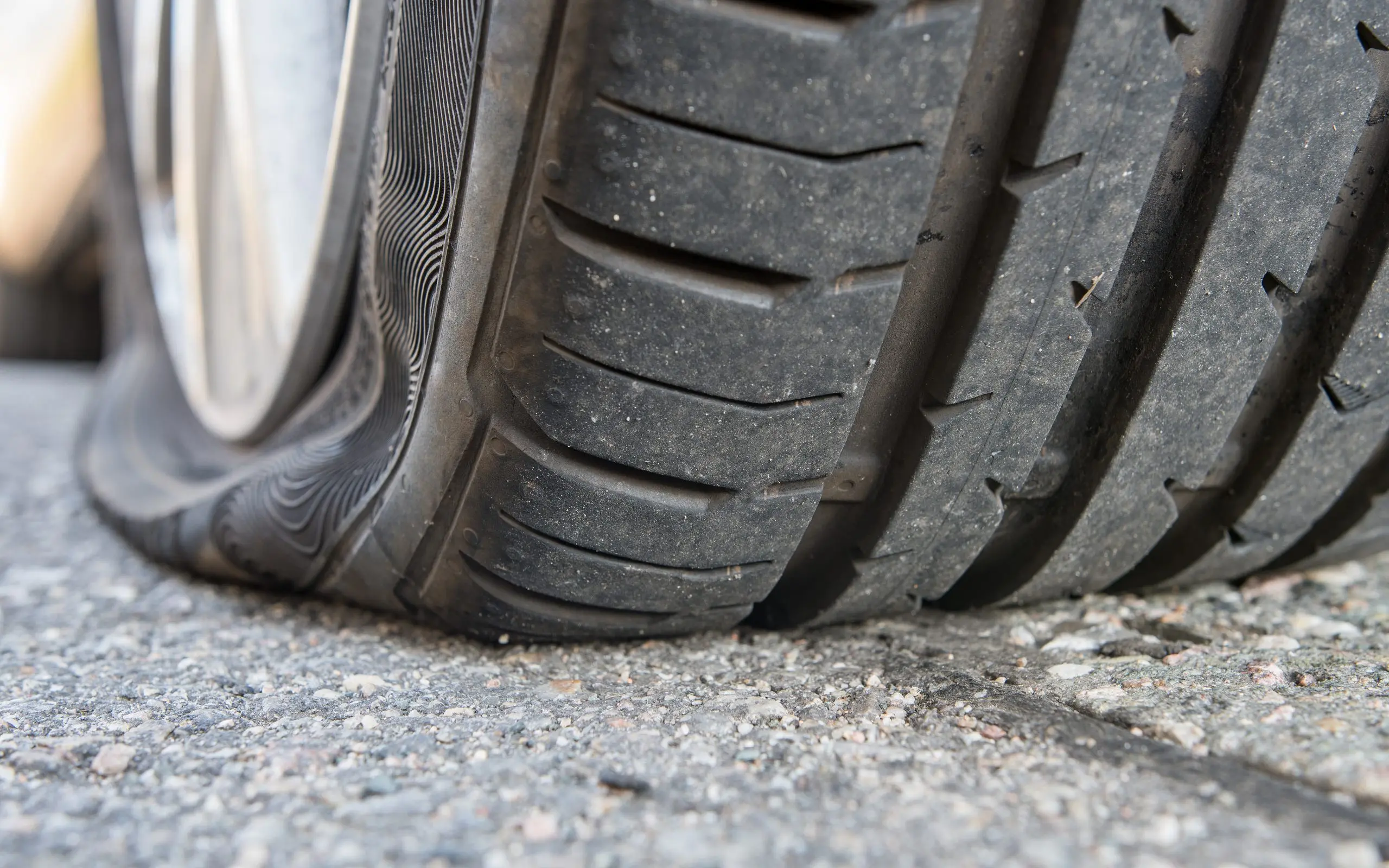 Maanteeabi: elektriautode suurimaks probleemiks on rehvid