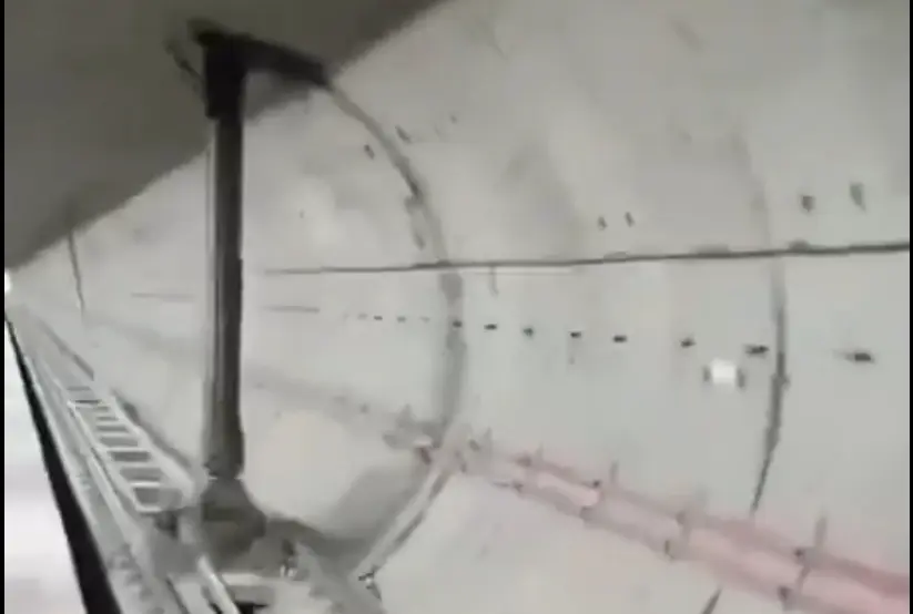 Ehitajad puurisid kogemata metroo tunnelisse augu