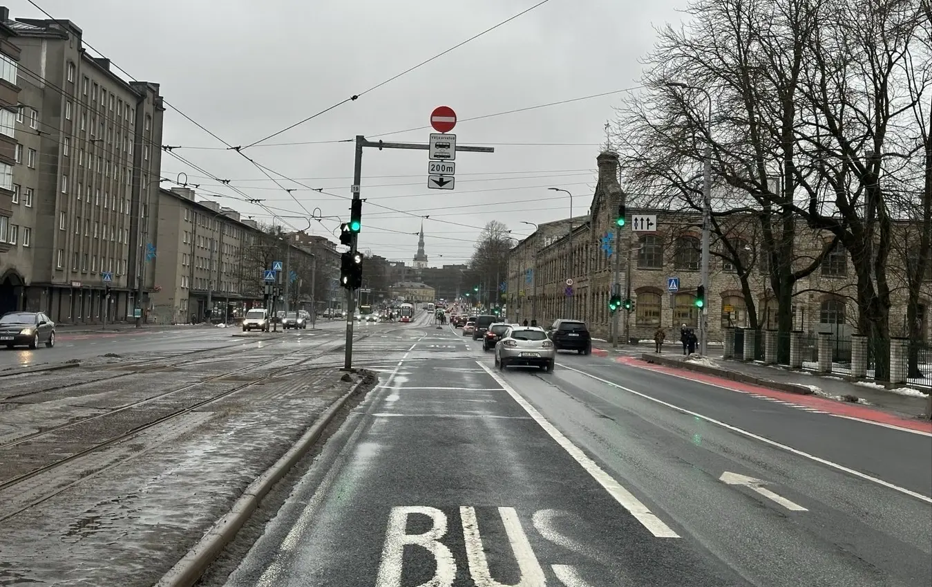 Tallinnas, Pärnu mnt ja Vineeri tn ristmikul muutus liikluskorraldus