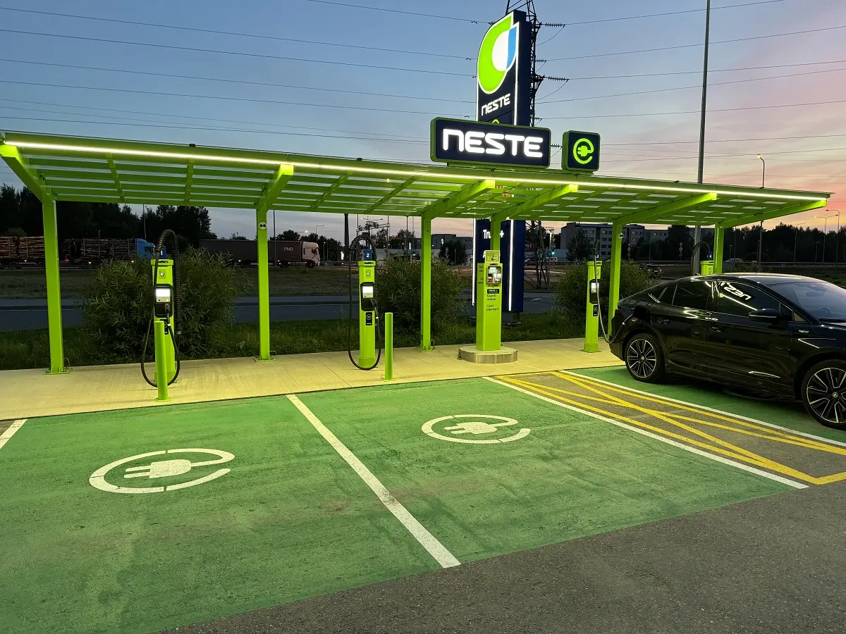 Pärnu sai uue elektrisõidukite laadimisjaama